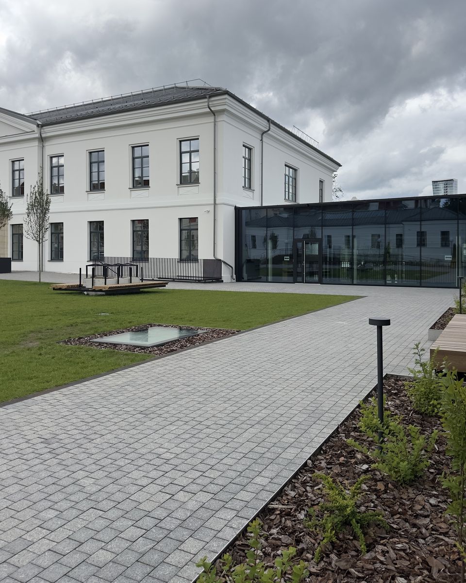 Trinkelių klojimo darbai