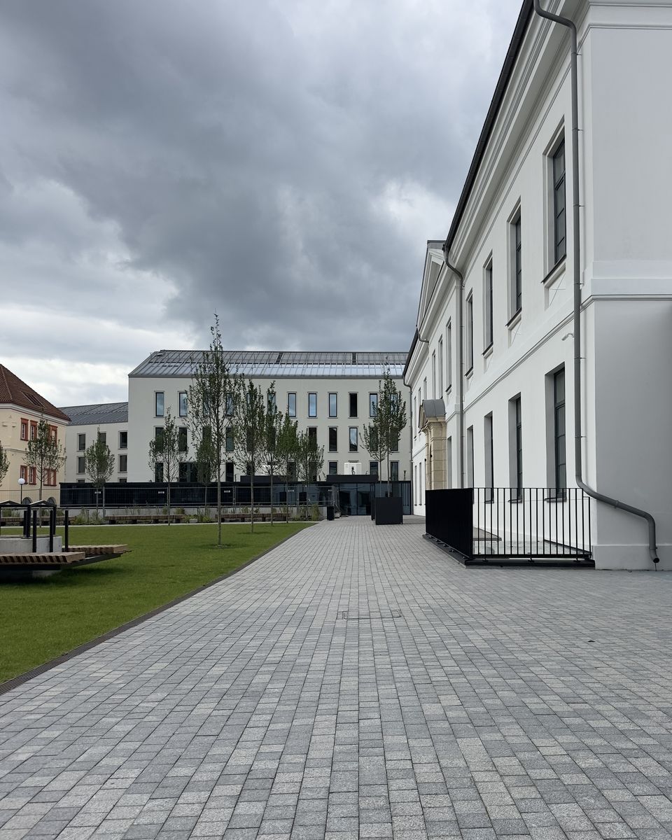 Trinkelių klojimo darbai