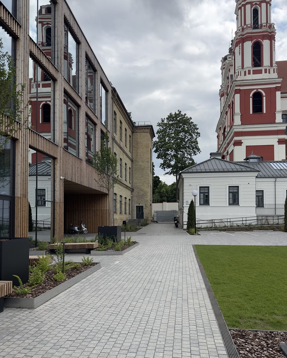 Trinkelių klojimo darbai